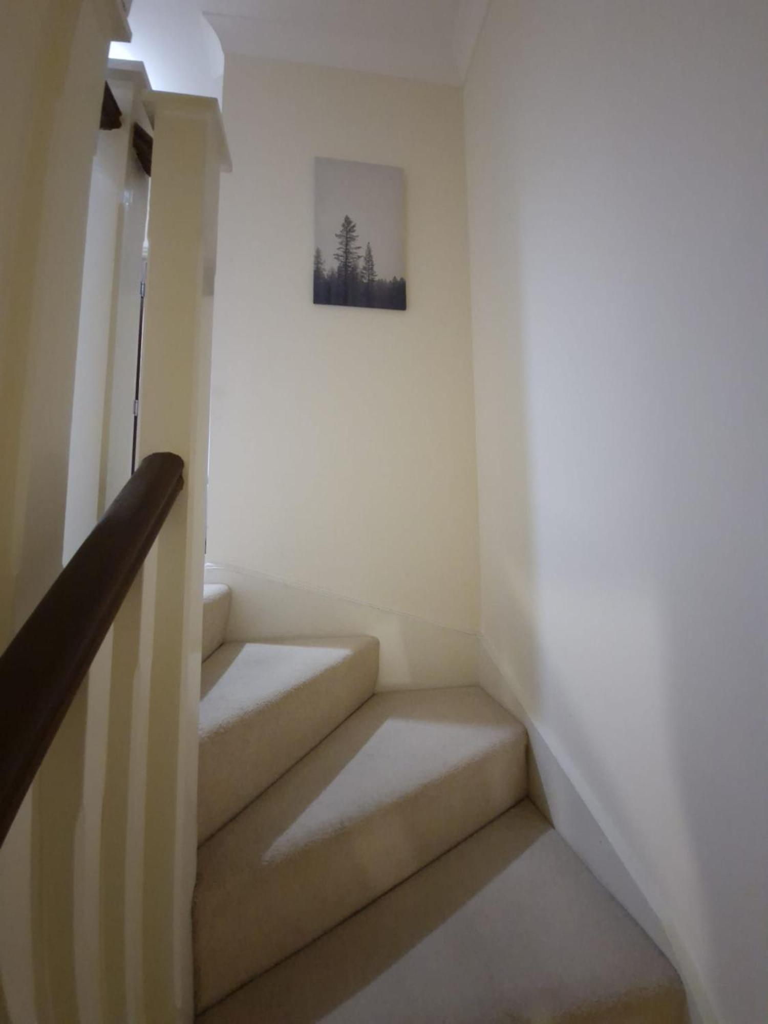 MersthamSleeps9 Parking&Garage 17 Mins To Gatwick, 30 To London别墅 外观 照片