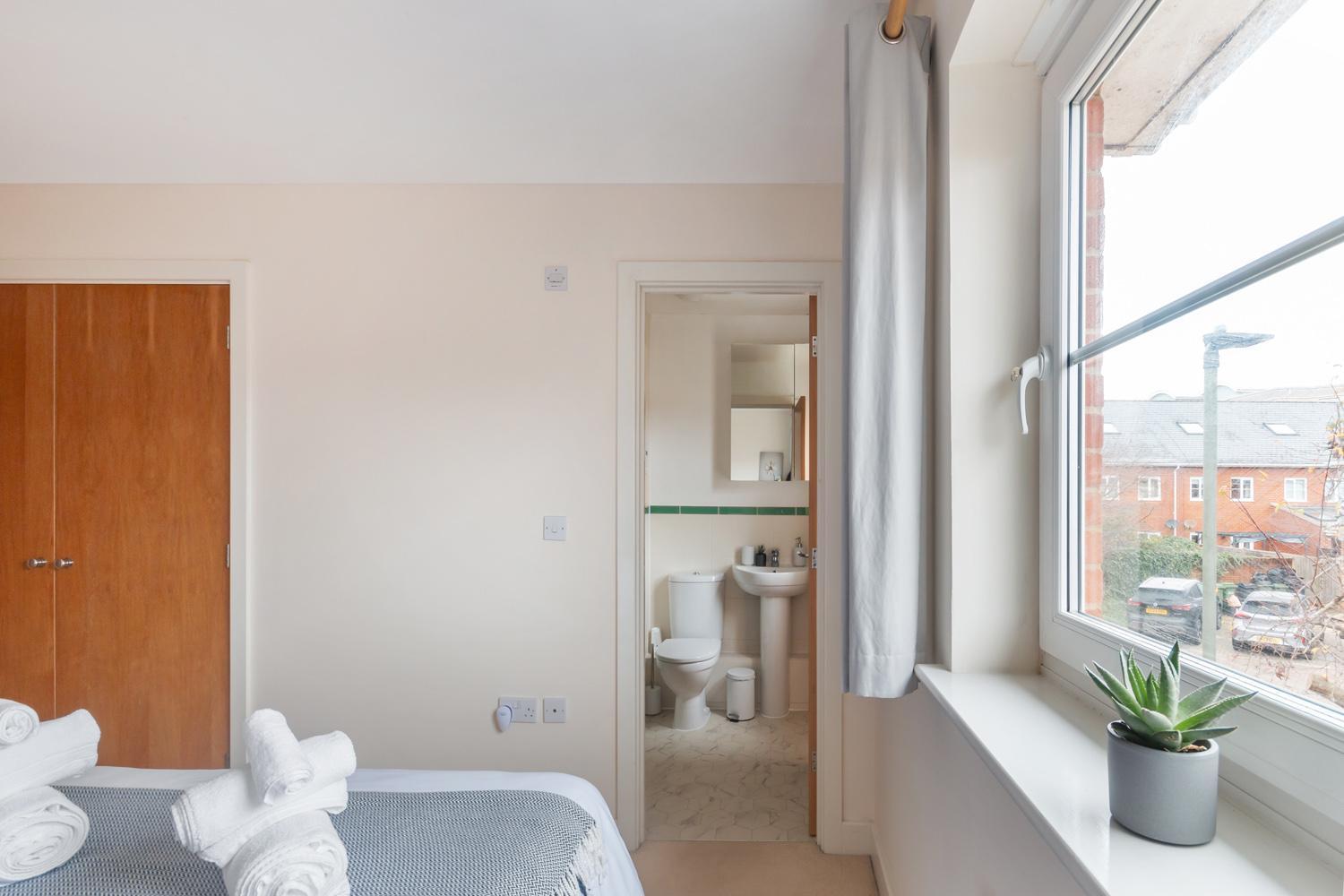 MersthamSleeps9 Parking&Garage 17 Mins To Gatwick, 30 To London别墅 外观 照片