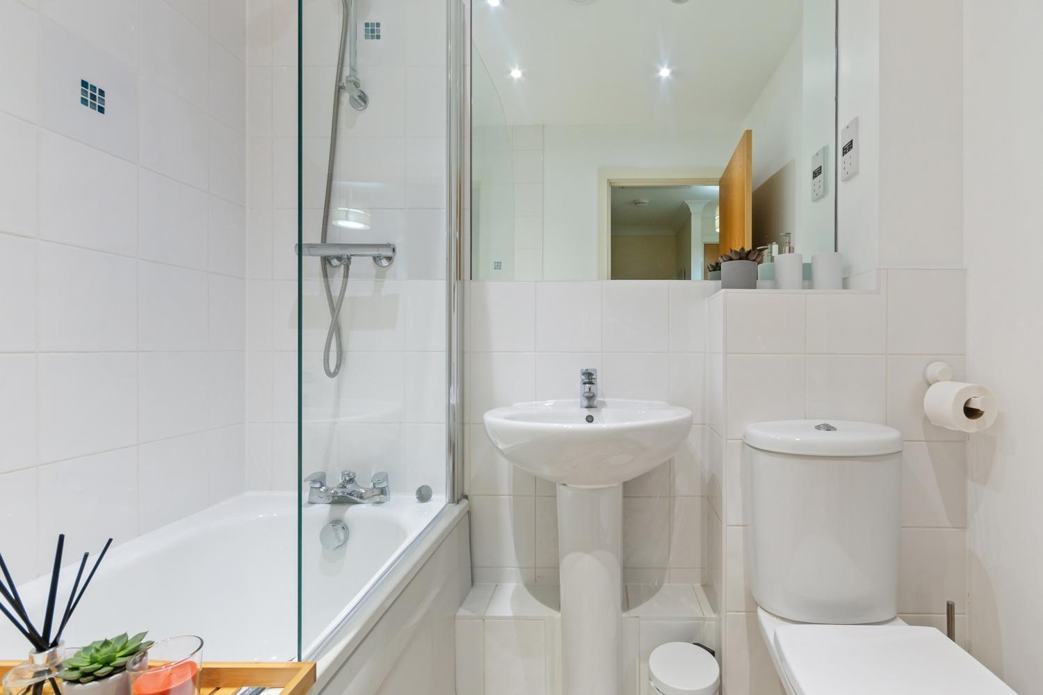 MersthamSleeps9 Parking&Garage 17 Mins To Gatwick, 30 To London别墅 外观 照片
